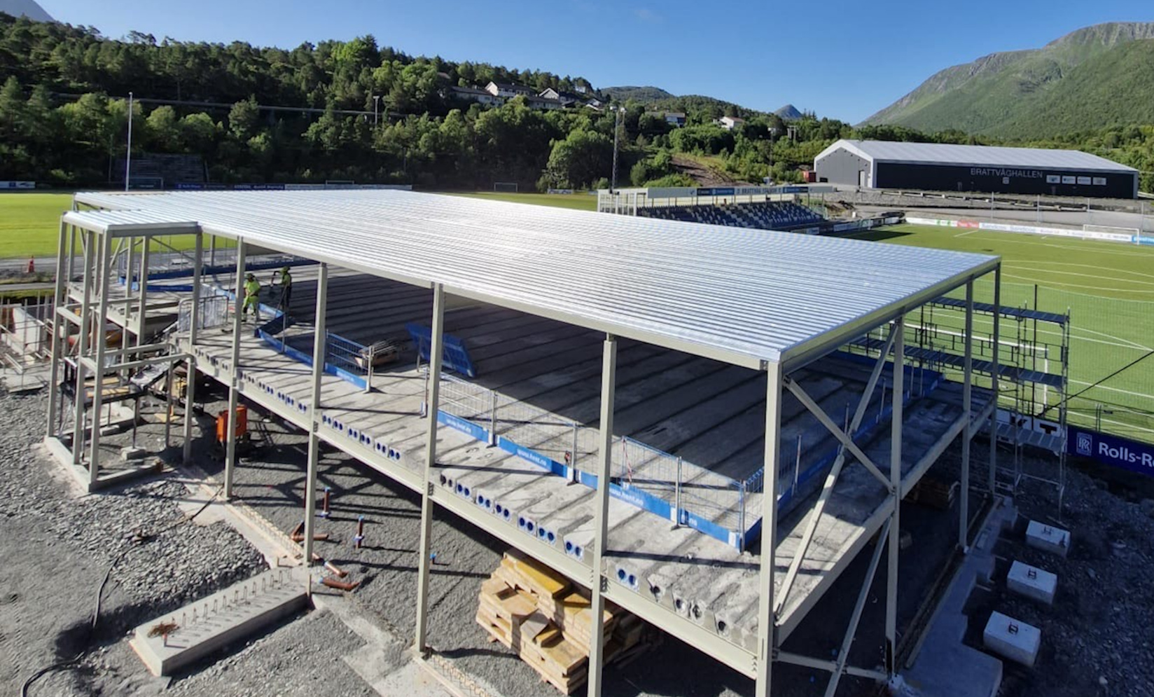 steel frame, roof, HCS, installing